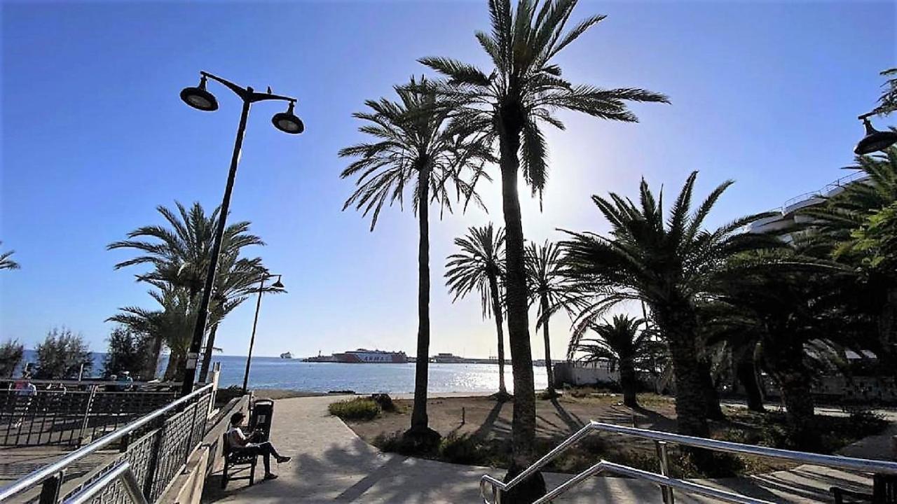 Enjoy The Sea And Pool In Playa De Las Americas Exterior foto